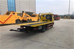 二里庄非事故拖车