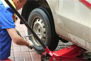 二里庄附近拖车24小时服务热线电话