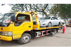 二里庄附近24小时汽车拖车服务热线